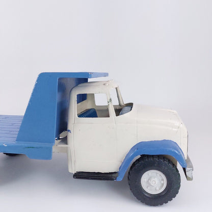 Ertl Pressed Steel Flat Bed Hauler Truck: Vintage Collectible Toy (40 cm)