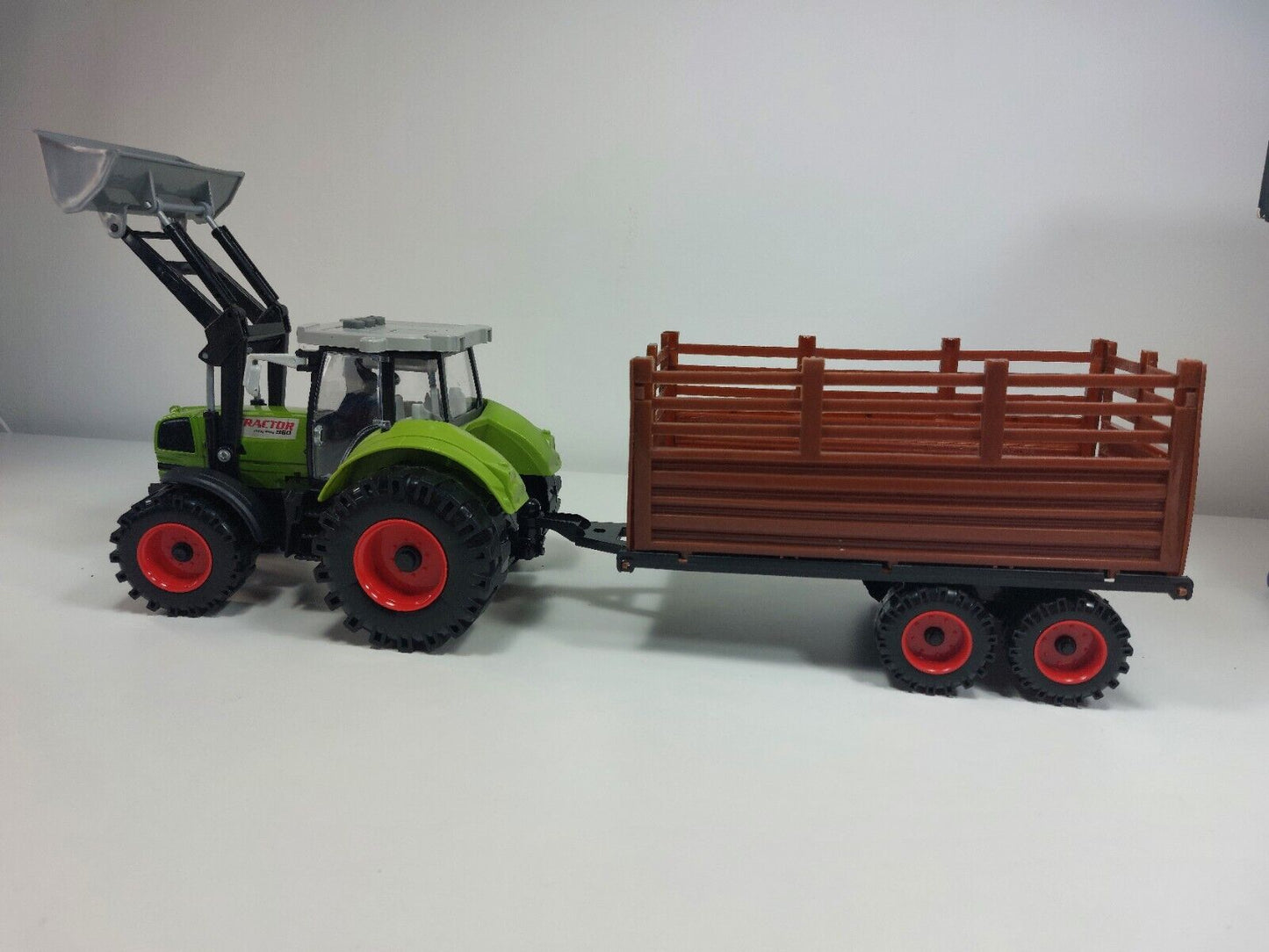 Agricultural Tractor  with Trailer  1:16 Scale - Zhong Sheng 950, Green and Red