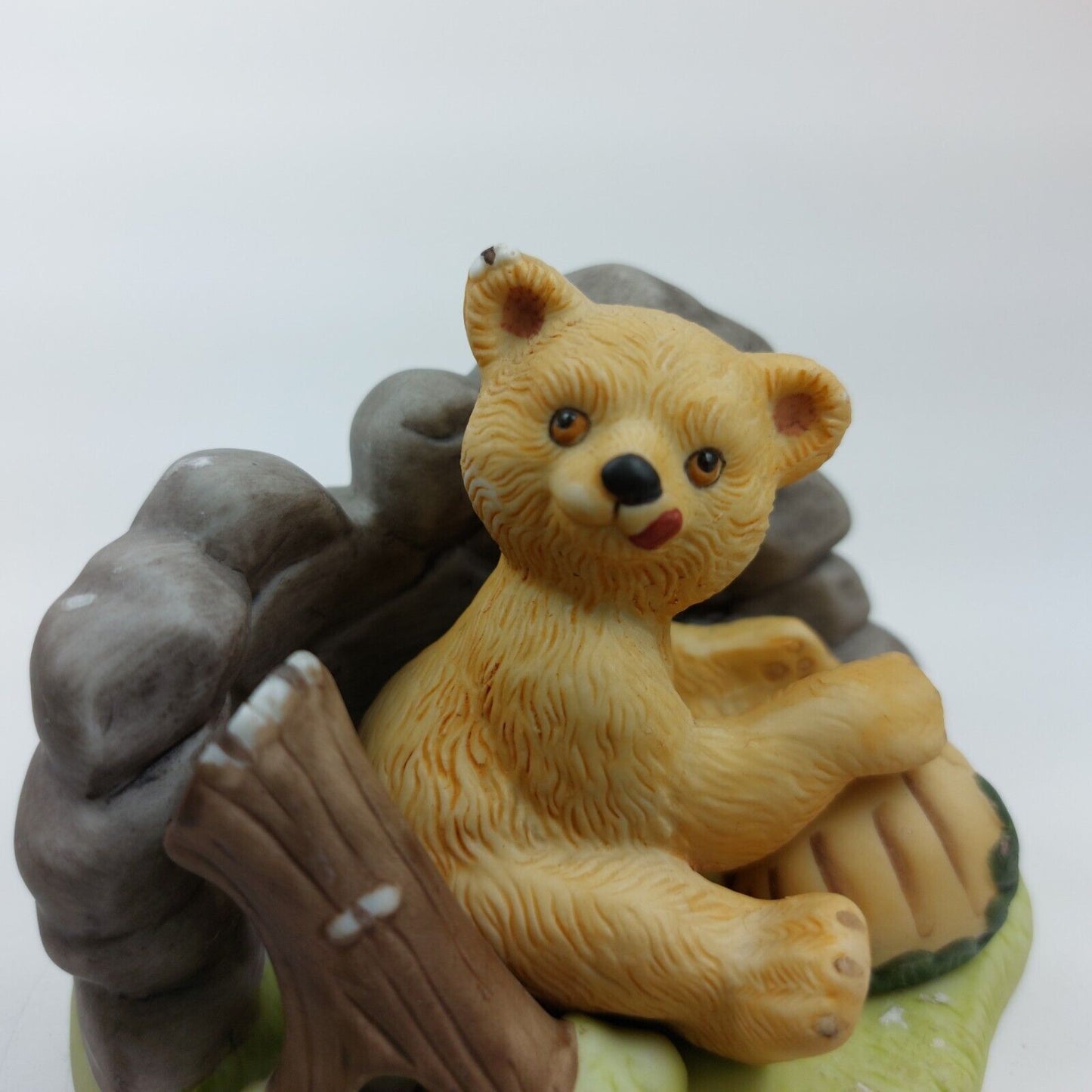 Franklin Porcelain Handpainted Fine Porcelain Bear, Woodland Surprises 1984