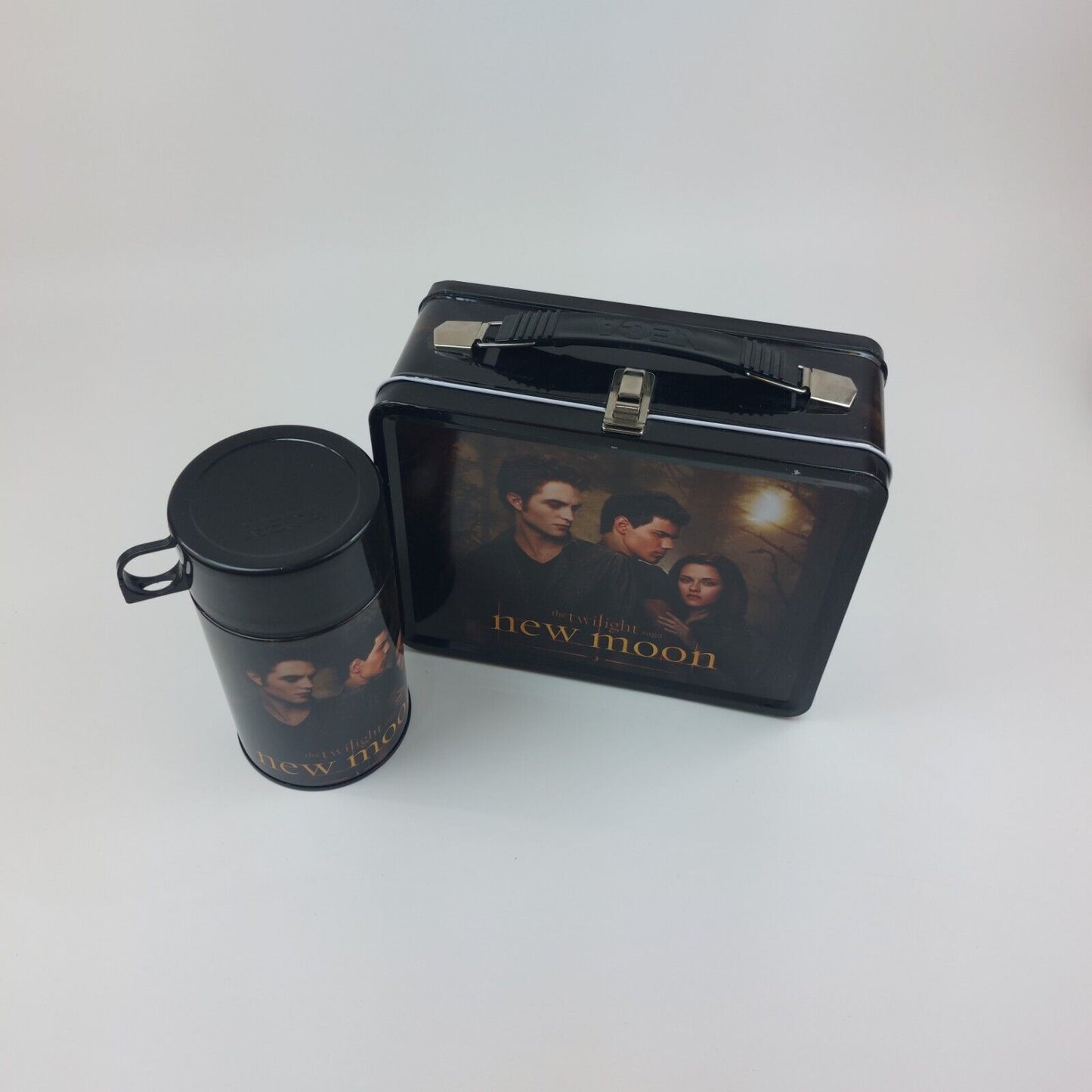 Twilight Saga New Moon Metal Lunch Box & Thermos Set - New with Minor Dent