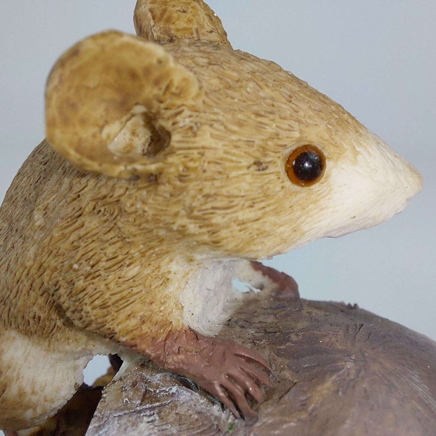 Arden Sculpture Collection "Mouse on Mushroom" Resin Figurine -Vintage from 80's