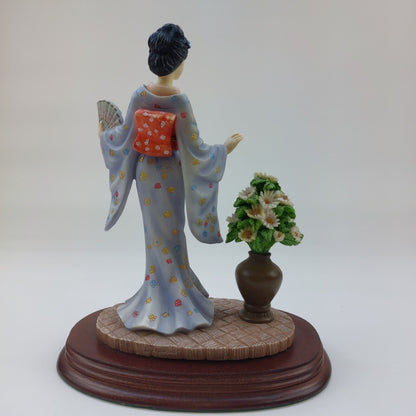 Leonardo Collection Geisha Figurine 1995 with Floral Vase - The Leonardo Collect