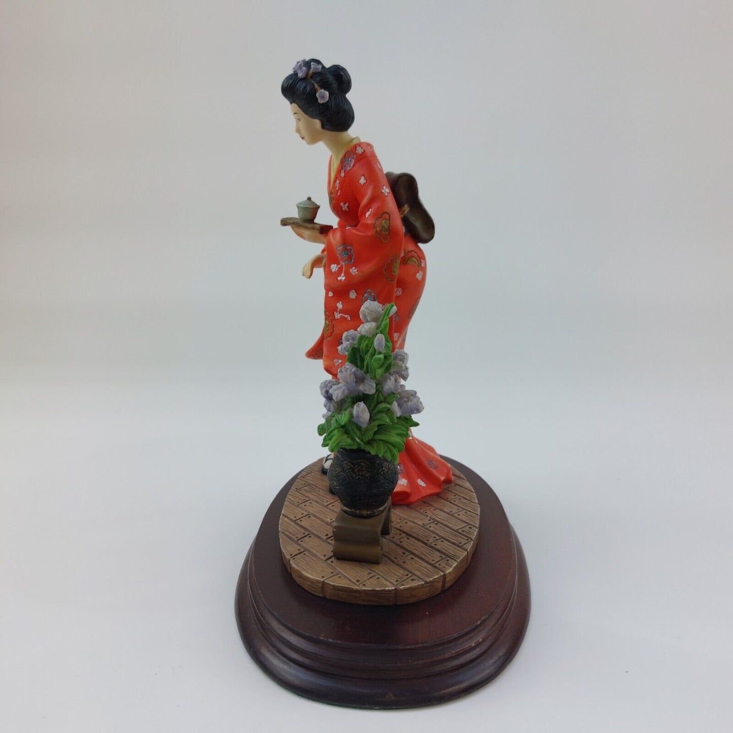 The Leonardo Collection RARE Geisha Figurine 1995 Red Kimono Collectible