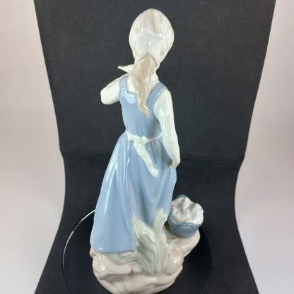 Rare Nadal Porcelain Lady with Basket & Bird Figurine, 28 cm - Very Good