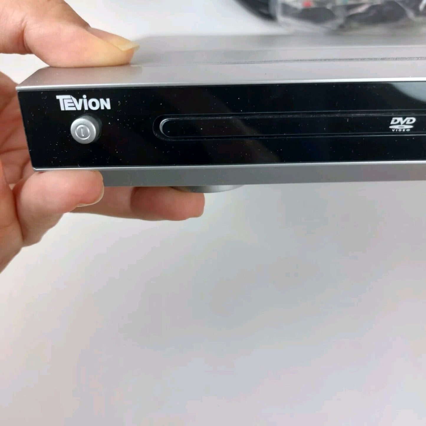 Tevion DVD Player - Silver - Unit And Remote Control(Dvd7072) Tested