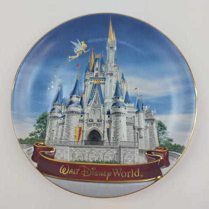 Walt Disney World Cinderella Castle 3D Collectible 9" Decorative Plate