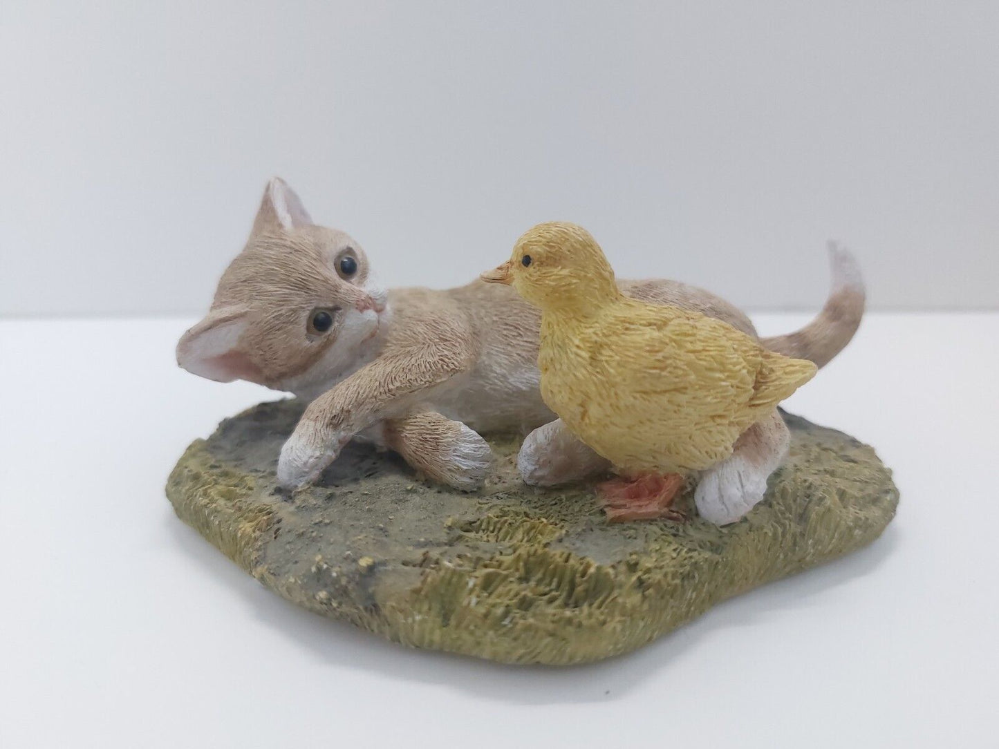 Sherratt & Simpson Kitten with Ducking Figurine /Ornament Hand Printed & Crafted