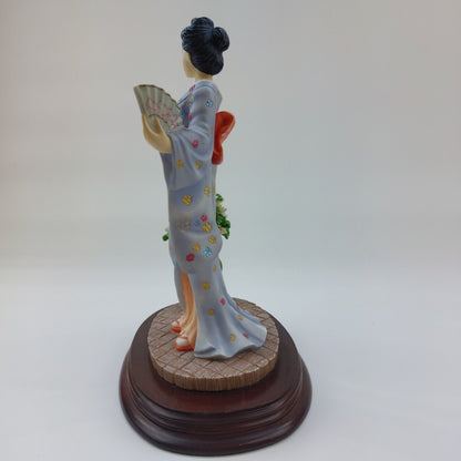 Leonardo Collection Geisha Figurine 1995 with Floral Vase - The Leonardo Collect