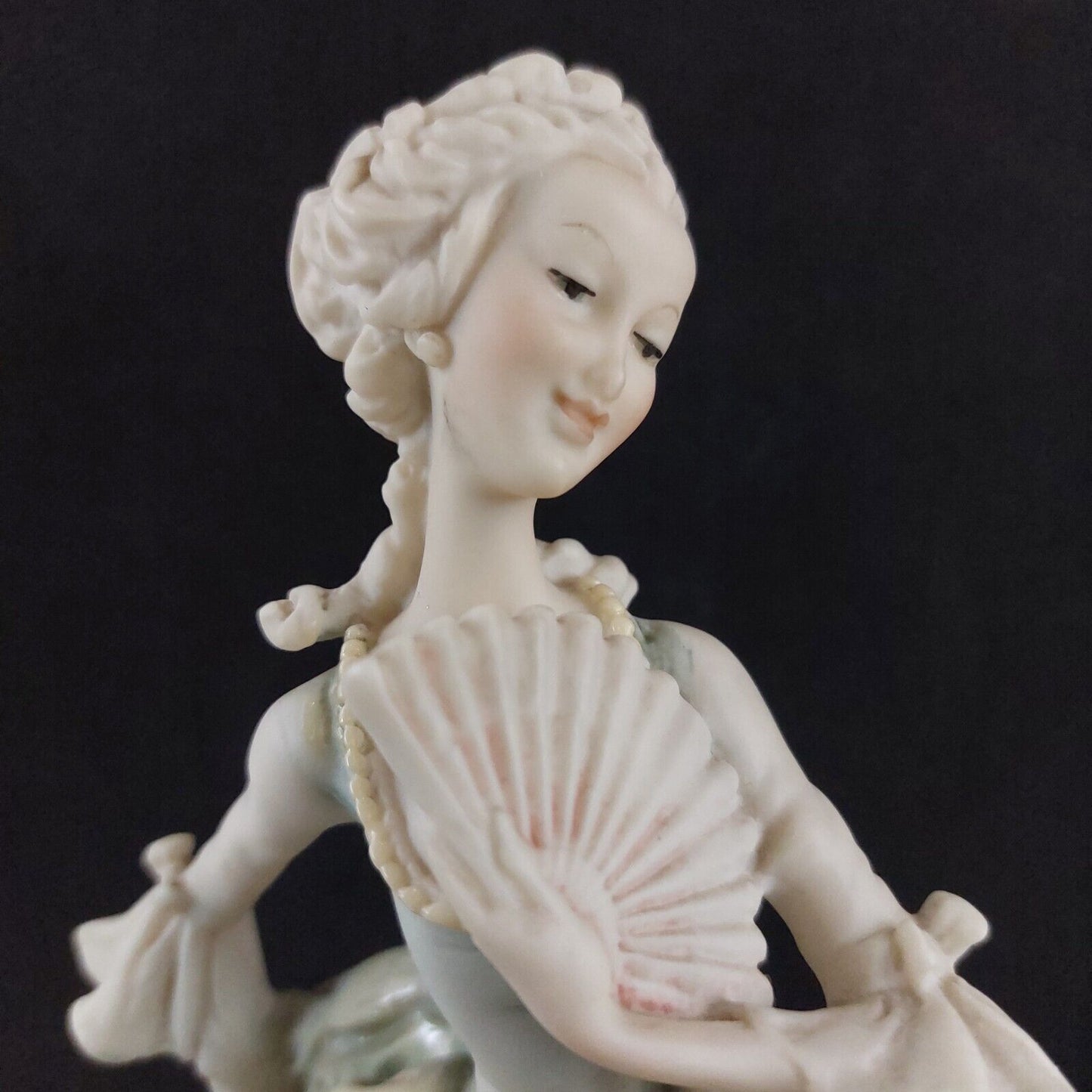 Giuseppe Armani Figurine Elegant Lady with Fan, Porcelain, 18 Inches,Collectible