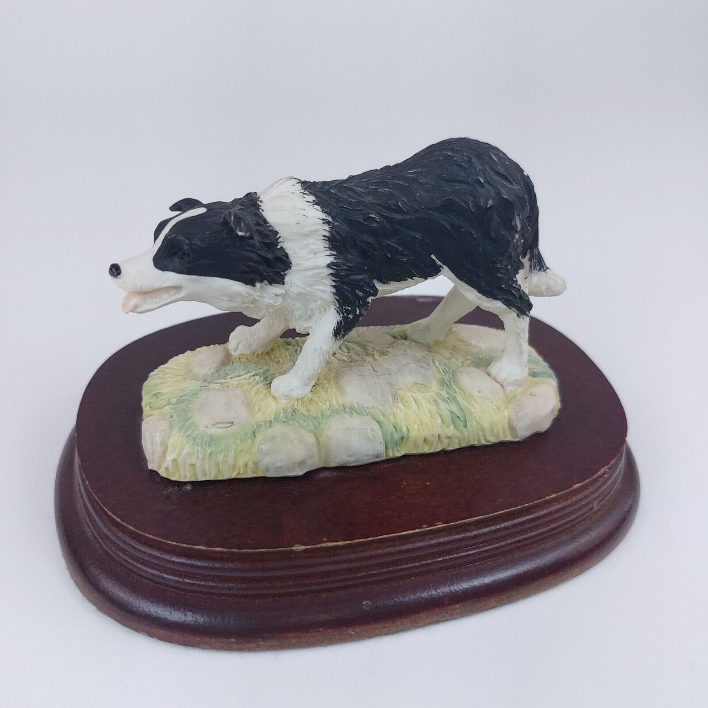 Leonardo Collection Border Collie Figurine - 1993 Collectable Figurine