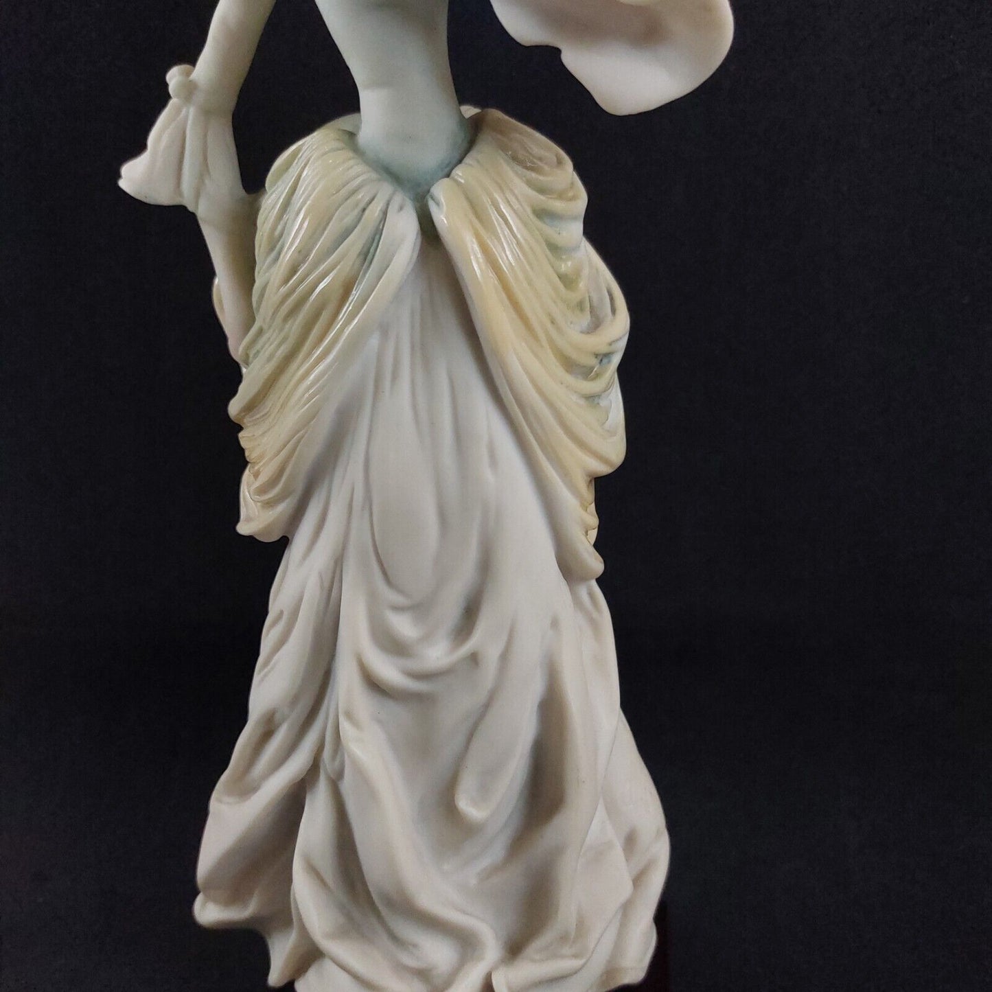 Giuseppe Armani Figurine Elegant Lady with Fan, Porcelain, 18 Inches,Collectible