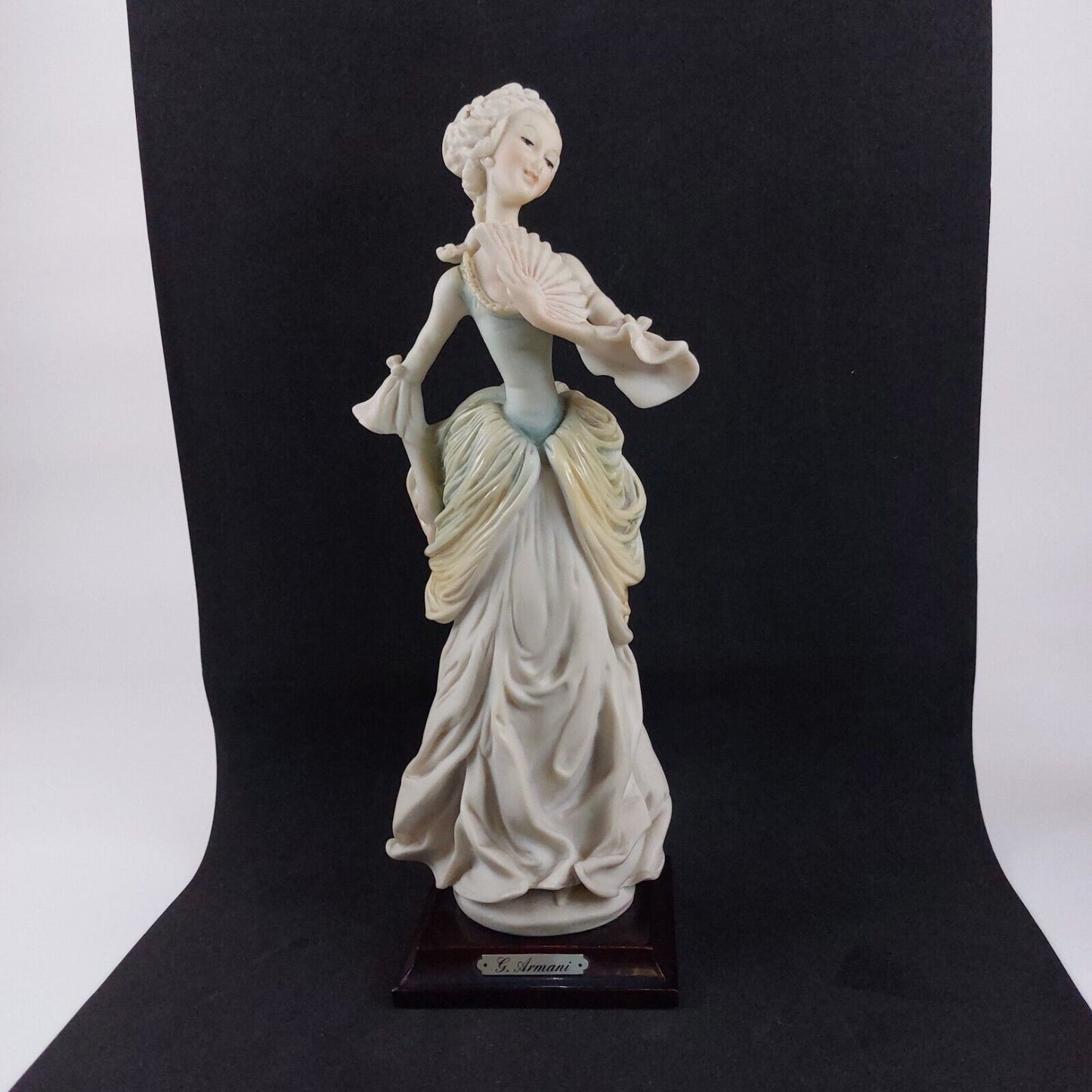 Giuseppe Armani Figurine Elegant Lady with Fan, Porcelain, 18 Inches,Collectible