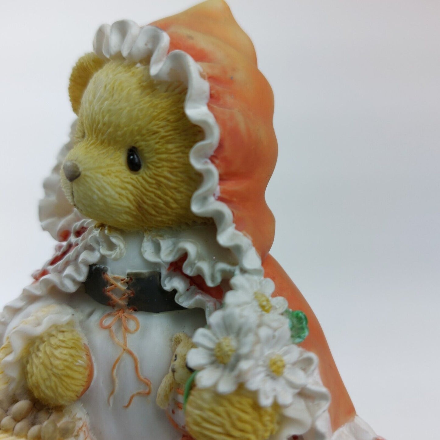 Cherished Teddies "Lois" Vintage 1997 "To Grandmother's House We Go" 1997