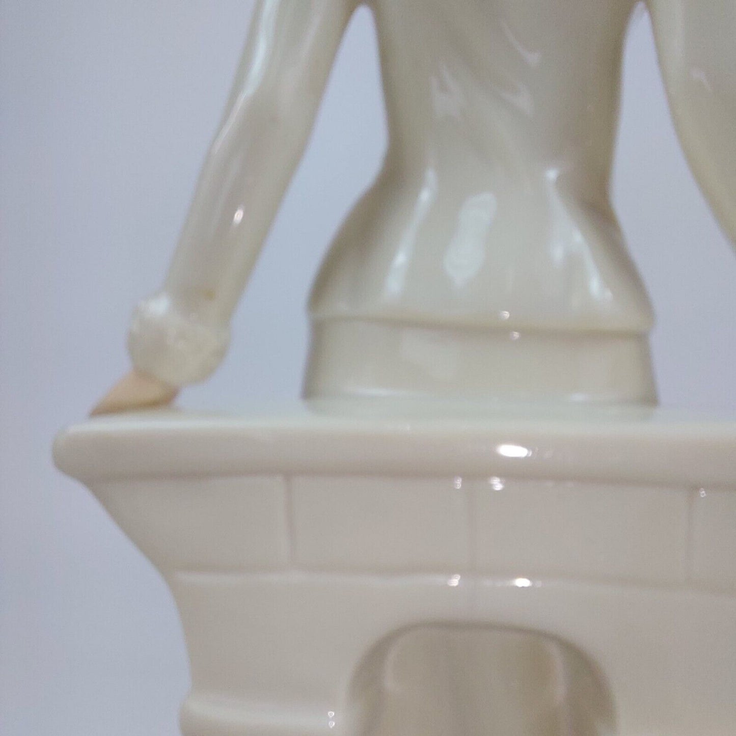 The Regal Collection 'Natalie' Porcelain Figurine  (P121) - 10"