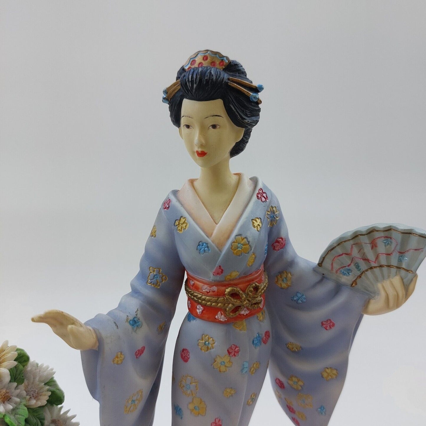 Leonardo Collection Geisha Figurine 1995 with Floral Vase - The Leonardo Collect