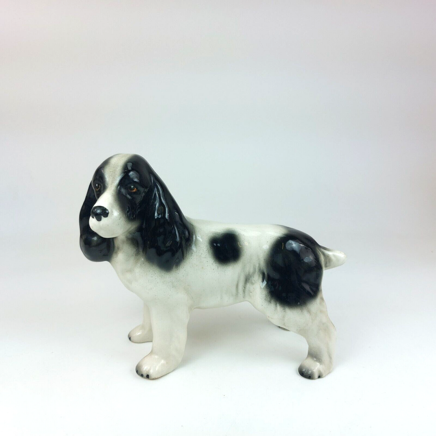 Vintage 1970's Wade Ceramics England Basset Hound Figurine Collectible 5.25 Inch