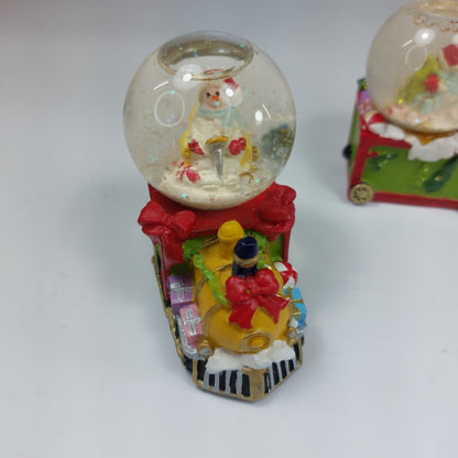 Holiday Snow Globe Train Set with Christmas Motifs