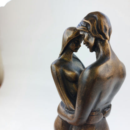 ABSTRACT BRONZE SCULPTURE OF AN EMBRACING COUPLE, Love Sculpture, Gift For Gf,bf