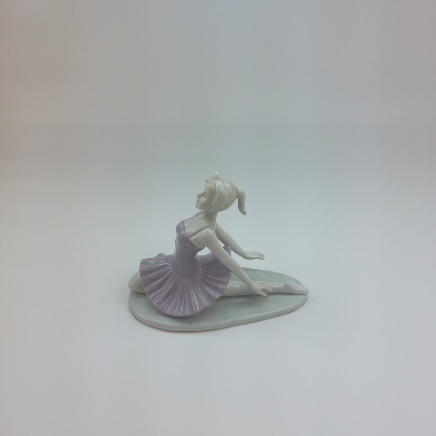 Pair of Vintage Porcelain Ballerina Figurines - Lavender & White/Gold