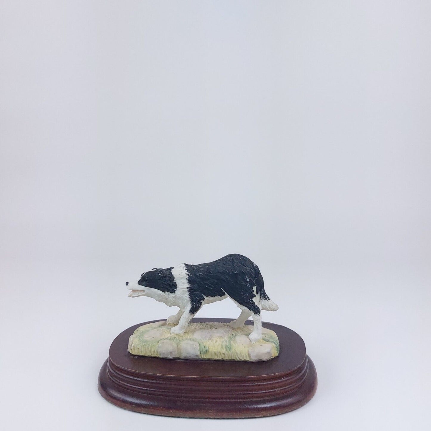 Leonardo Collection Border Collie Figurine - 1993 Collectable Figurine