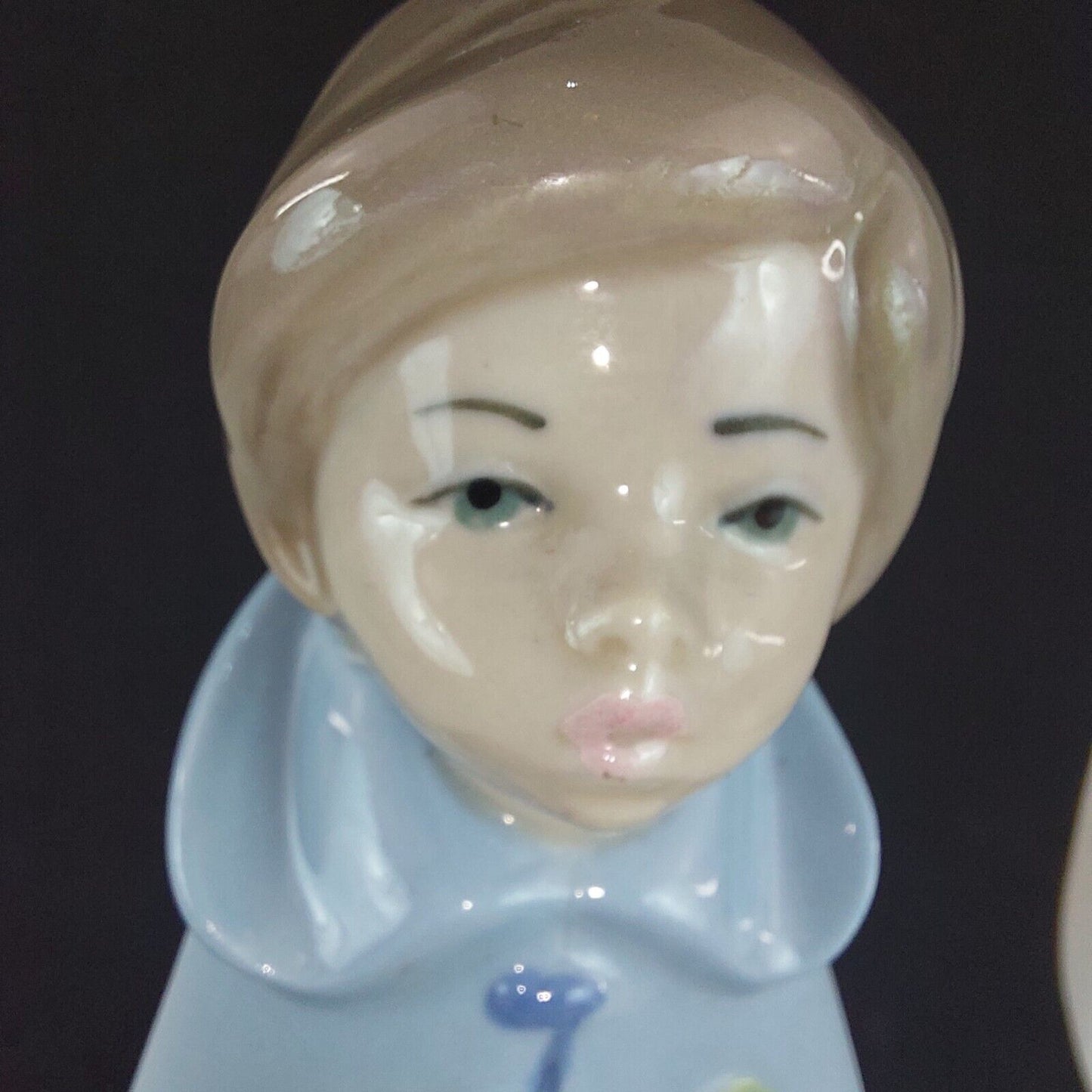 Casades Lady - Porcelain Figurine -Collectible Spain - See the video