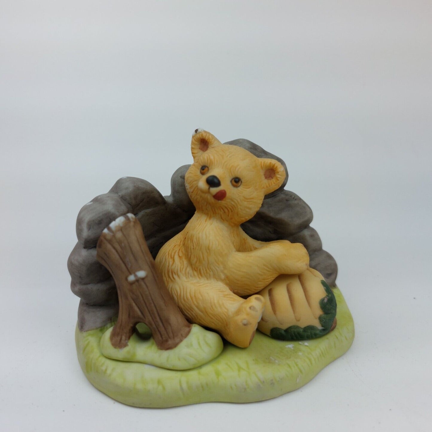 Franklin Porcelain Handpainted Fine Porcelain Bear, Woodland Surprises 1984