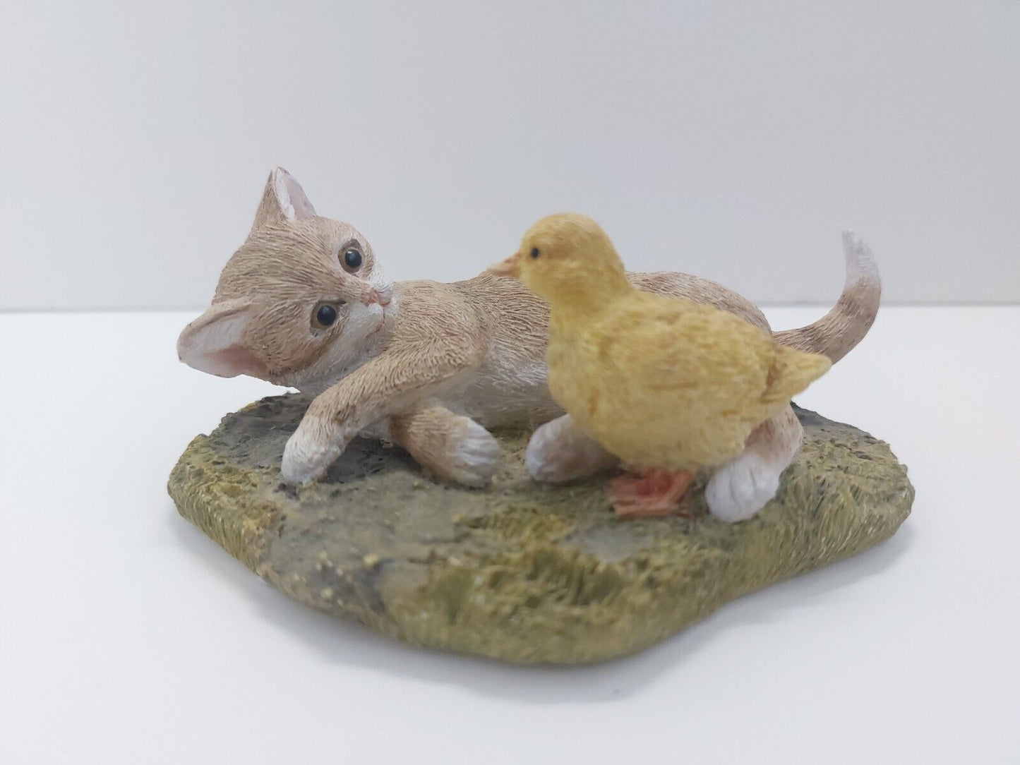 Sherratt & Simpson Kitten with Ducking Figurine /Ornament Hand Printed & Crafted