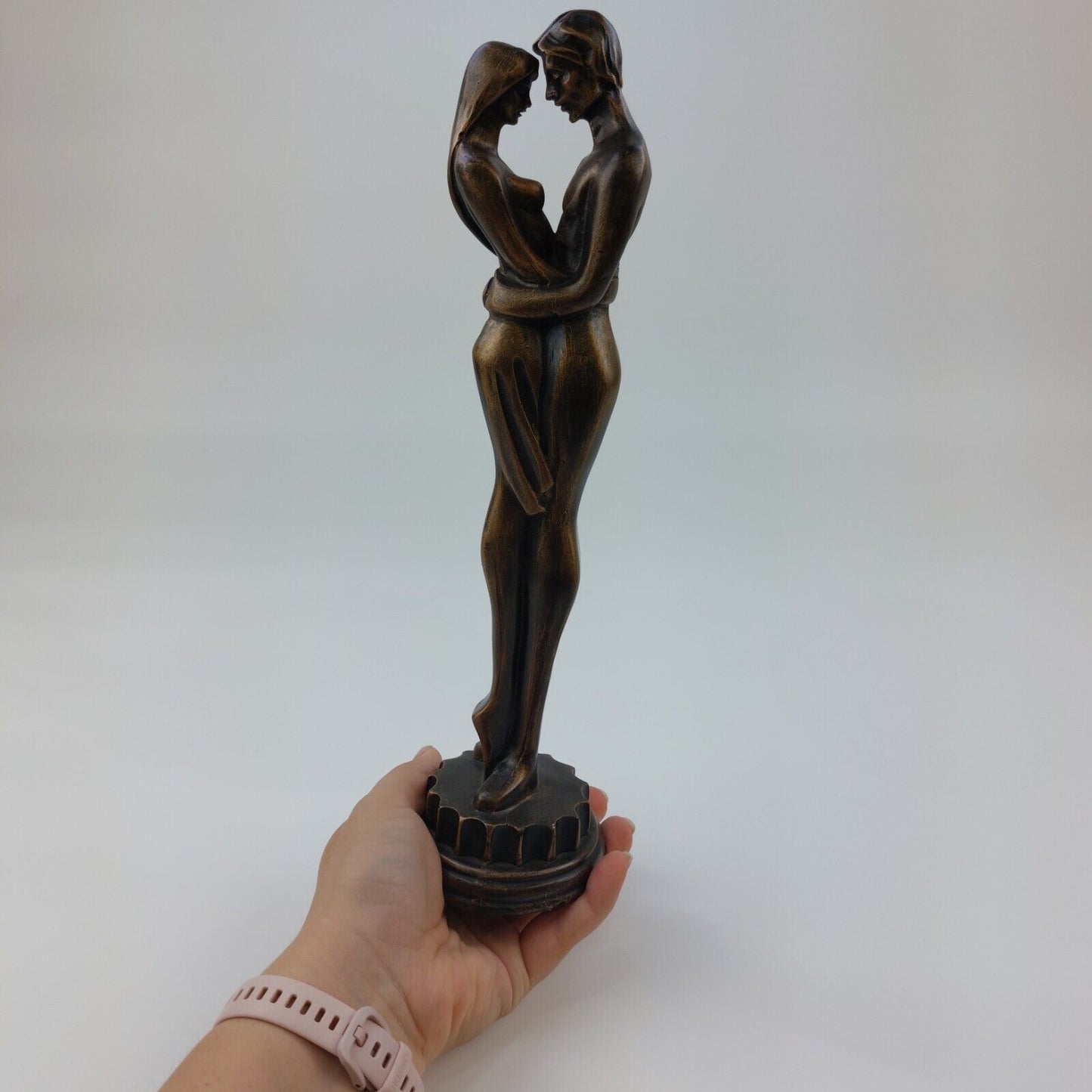 ABSTRACT BRONZE SCULPTURE OF AN EMBRACING COUPLE, Love Sculpture, Gift For Gf,bf