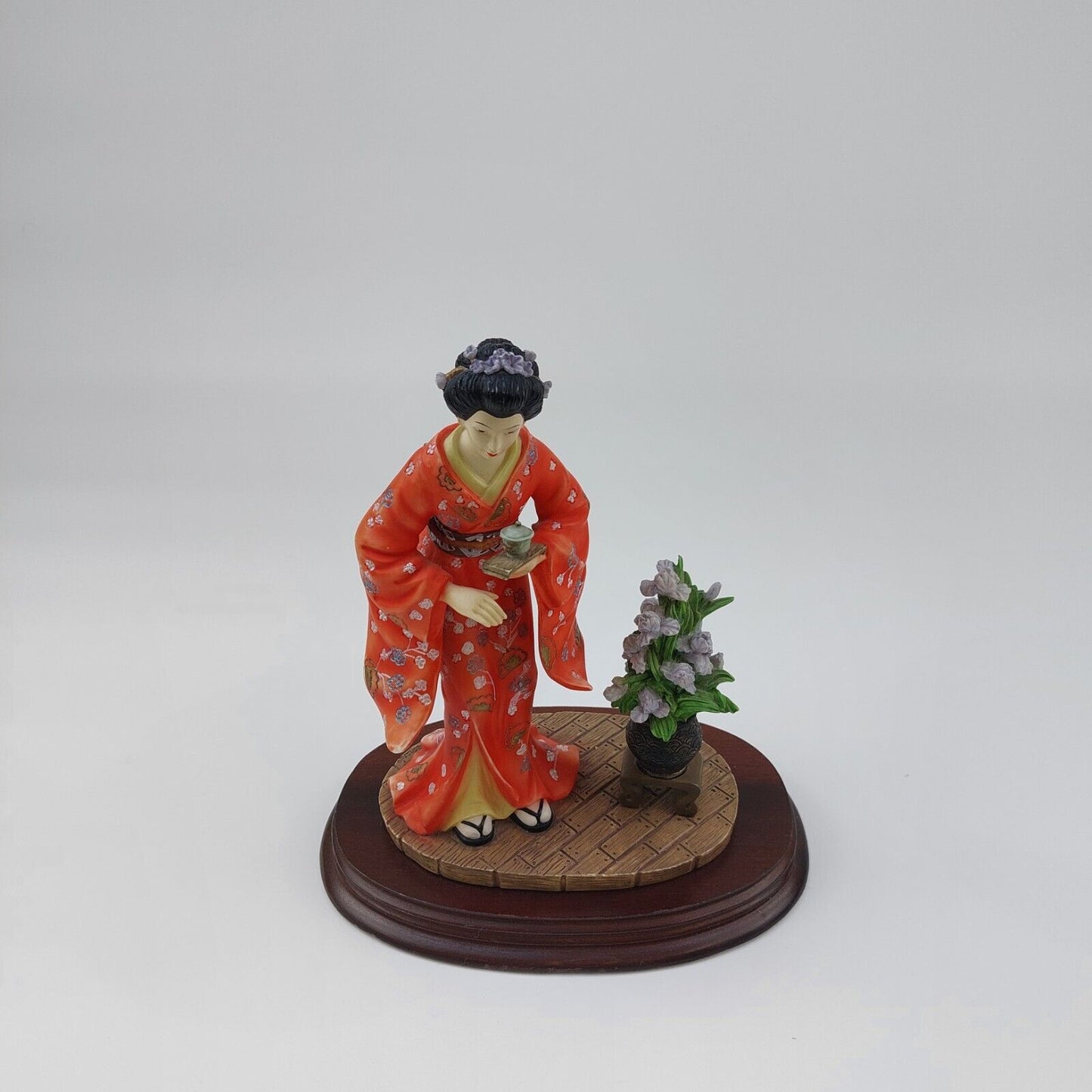 The Leonardo Collection RARE Geisha Figurine 1995 Red Kimono Collectible