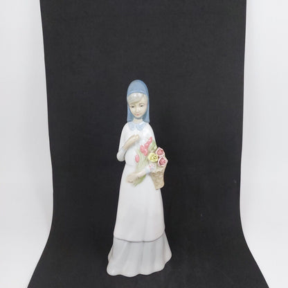 Cuart De Poblet Porcelain Lady with Roses Figurine, Valencia